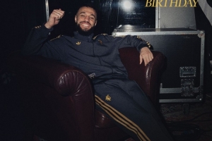 曼聯(lián)官方祝馬茲拉維28歲生日快樂(lè)，球員加盟以來(lái)出戰(zhàn)62場(chǎng)3助