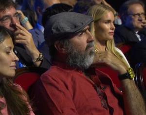 坎通納：如今后衛(wèi)像企鵝一樣將手臂放在背后，我一個賽季能進60球