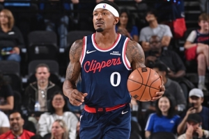 比爾賽季報(bào)銷(xiāo)！解說(shuō)：突然有了一種總被快船開(kāi)玩笑的宿命感