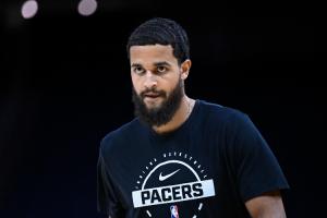 場均5.2分6.8板！步行者官方：與前鋒厄爾簽第二份十天短合同