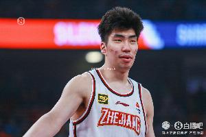 不容易！余嘉豪為在規(guī)定時間完成全運會資格審查 幾乎一夜未眠