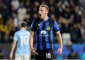 記者：在安古伊薩受傷后，那不勒斯將引援目光望向弗拉泰西