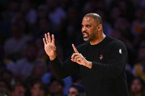 烏度卡：今日首發(fā)不變 會繼續(xù)利用好進攻籃板的優(yōu)勢