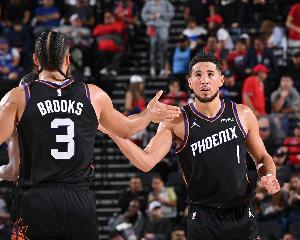 太陽隊(duì)史首對！布克&狄龍昨日出場均不足30分鐘 且都拿到30+得分