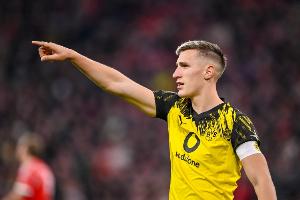 世體：巴薩中衛(wèi)引援關(guān)注施洛特貝克，球員估價(jià)4000萬歐元