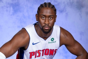 九連勝來了！勒維爾快下暴扣領(lǐng)先10分 活塞多主力缺戰(zhàn)