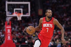 末節(jié)大比分領(lǐng)先！火記：火箭NBA首場(chǎng)輸馬刺11分 這場(chǎng)凈勝分很重要