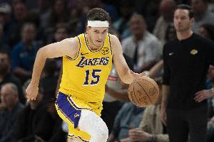 里夫斯：過去六七場比賽我的投籃不理想 很高興今天能投進