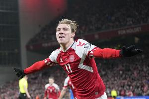 霍伊倫缺席今天凌晨丹麥的世預(yù)賽，迪馬濟奧：只是流感并無大礙