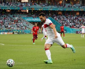 恰爾汗奧盧：這是一場重要的勝利，要避免附加賽累積黃牌停賽風(fēng)險