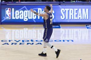 東契奇：剛來湖人時我比較安靜 現(xiàn)在開玩笑多了&還講點垃圾話