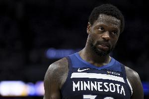 身手全能！蘭德爾半場8中5拿到16分5板5助 正負(fù)值+7