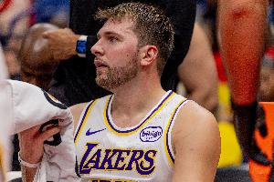 20罰18中！東契奇狂砍41分9板6助 本賽季第四次砍下40+聯(lián)盟最多！