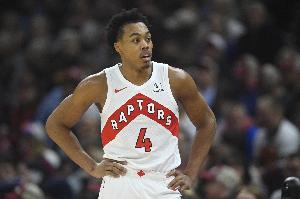 已經(jīng)領(lǐng)先25分！西亞卡姆突破造巴恩斯犯規(guī) 猛龍?zhí)魬?zhàn)失敗