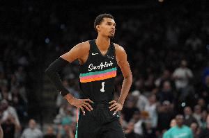 本賽季至今滿勤！文班亞馬因左小腿緊張 明日對陣國王出戰(zhàn)成疑