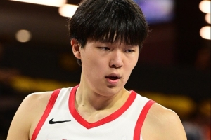 都在G聯(lián)盟！徐靜雨：楊瀚森和詹姆斯是同一個經(jīng)紀人 兩人或有交流