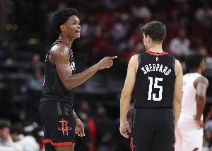 火箭后場新答案？謝潑德并非傳統(tǒng)控衛(wèi) 卻是阿門的完美搭檔