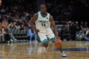 黃蜂三名新秀出場時(shí)間皆在新秀前十 次輪秀賽恩·詹姆斯高居第四