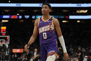 都很炸裂！鄧恩沖筐雙手補(bǔ)扣&約翰遜立馬單臂補(bǔ)扣回應(yīng)