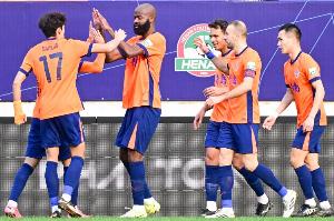 足球報(bào)：海牛擊敗國安后投資人追加了獎(jiǎng)金，保級(jí)決心顯而易見