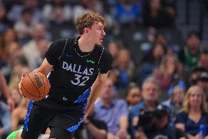 今天獨(dú)行俠加時(shí)賽7中7 創(chuàng)聯(lián)盟有統(tǒng)計(jì)來加時(shí)賽全中命中數(shù)紀(jì)錄