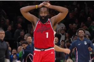 險(xiǎn)些封神！哈登最后19秒已連得9分 完美戰(zhàn)術(shù)壓哨出手彈筐而出