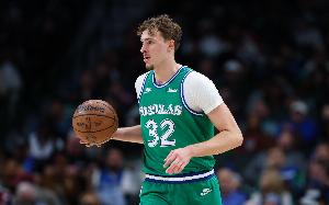 18歲331天！弗拉格單場(chǎng)至少20分5板5助且0失誤 NBA歷史最年輕