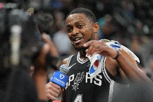 經(jīng)典團(tuán)隊(duì)勝利！文班不在馬刺繼續(xù)多點(diǎn)開花 全隊(duì)7人上雙！