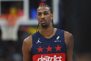 低迷！薩爾6犯離場 全場僅出戰(zhàn)23分鐘12中4拿到9分