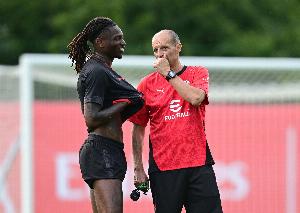 意天空：米蘭明天恢復(fù)訓(xùn)練，恩昆庫(kù)、萊奧、加比亞、邁尼昂回歸