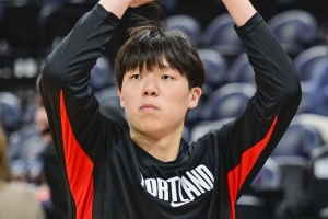 媒體人：楊瀚森天賦和上限比G聯(lián)盟對(duì)手強(qiáng)太多 一看就是首輪秀