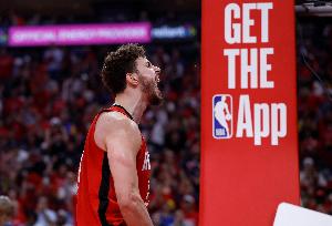 杜蘭特：申京在低位持球時(shí) 對手會顯得很緊張