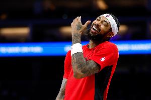 鶯歌談關(guān)鍵助攻：生涯早期我沒那么耐心 知道有包夾還是差點(diǎn)投了