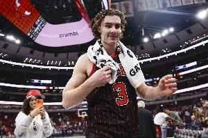 場均21.8+10.4+9.4！吉迪賽季前11場達(dá)成200+100+100 隊(duì)史最快