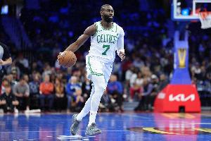 上半場(chǎng)僅打12分鐘！布朗：我打得像屎一樣 教練對(duì)我要求本就很高