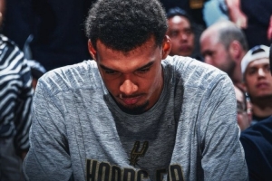 左小腿拉傷缺席數周！文班亞馬拿下MVP概率從29%暴降至5%