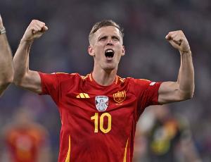 在職業(yè)生涯中，奧爾莫為俱樂部和國家隊已經(jīng)總計打進90粒進球