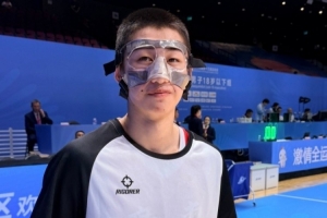 記者：廣東U18小將藍逸朗鼻梁骨折 為決賽僅做固定 賽后再做手術