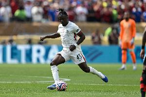 將拉維亞納入加納喬交易？羅馬諾：切爾西和曼聯(lián)從未討論過拉維亞