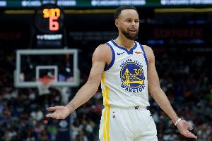 盡力了！庫里23中12得34分3板9助3斷 三分15中7&上半場22分