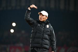 記者：邵佳一將觀看西海岸中超末輪比賽，但不會(huì)參與排兵布陣