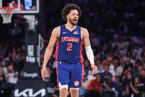 防不了！康寧漢姆單打撤步晃開(kāi)防守命中跳投