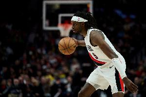 又一位老將缺陣？開拓者官方：格蘭特生病今日降級為出戰(zhàn)存疑狀態(tài)