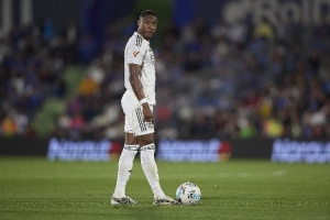 阿斯：阿拉巴續(xù)約與否取決于其身體狀況，世界杯將是獨一無二激勵