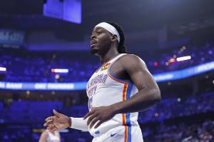 多特末節(jié)連中4記三分！戴格諾特：他有不受比賽局勢(shì)影響的自信