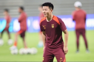 足球中國為陶強龍慶祝24歲生日，球員已為國足出戰(zhàn)5次