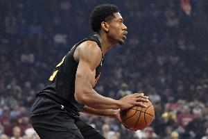 11中6得25分！亨特：或許應(yīng)多幾次出手 保持侵略性也要組織串聯(lián)