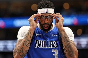 Shams：獨行俠將聽取其他球隊對濃眉的交易報價 圍繞弗拉格建隊！