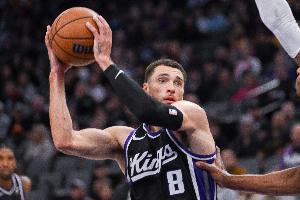 烏龍！美記稱拉文將替補(bǔ)出戰(zhàn) 官方首發(fā)名單發(fā)布他仍在其中