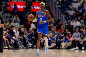 還差3分了！亞歷山大半場(chǎng)12中7輕松砍下17分4板2助